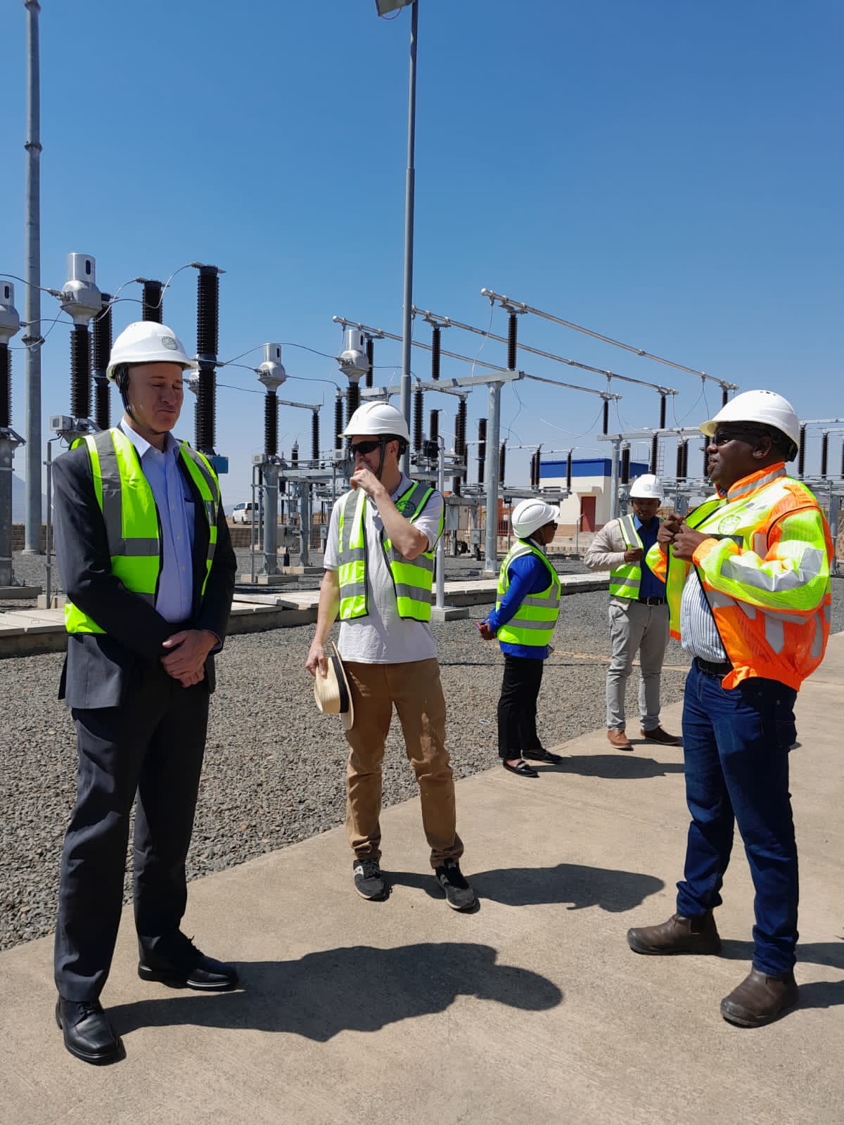 United States Charge d’affaires a.i Mr. Thomas Hines, and Dr. Matt Orosz, Managing Director of One Power, to the Ramarothole Solar Power Plant